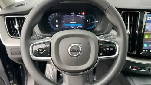 2025 Volvo XC60 YV4H60RC9S1067690
