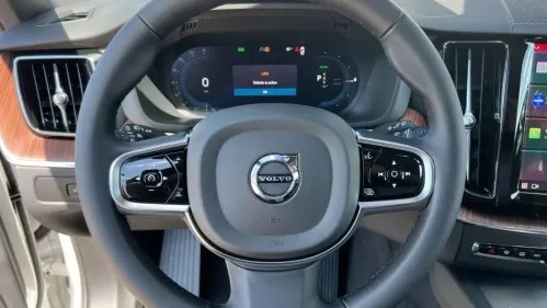 2025 Volvo XC60 YV4H60RC9S1018313