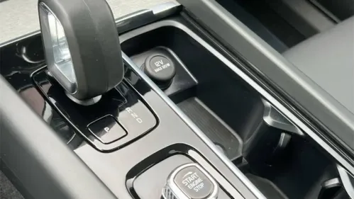 2025 Volvo XC60 YV4H60RC9S1067690