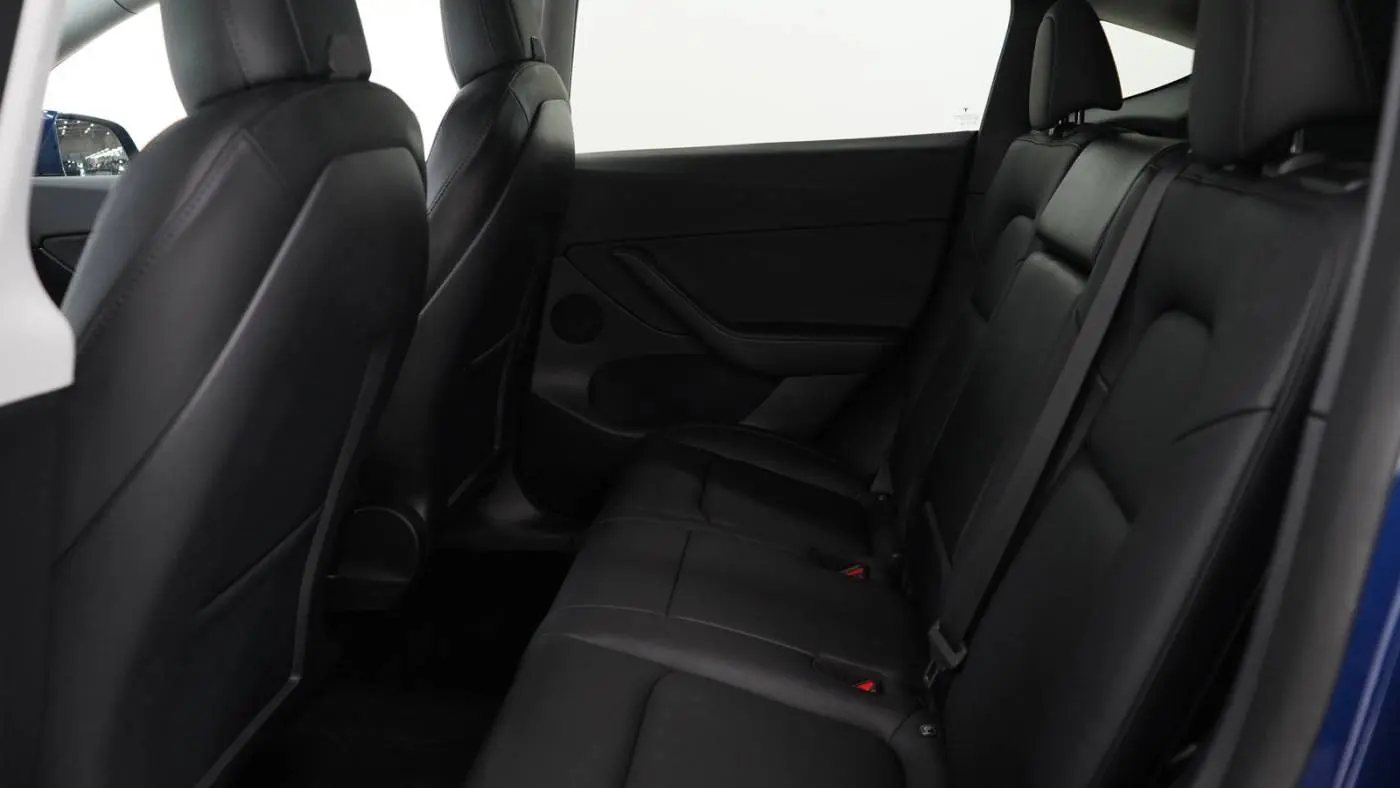 2022 Tesla Model Y 7SAYGDEF8NF454558