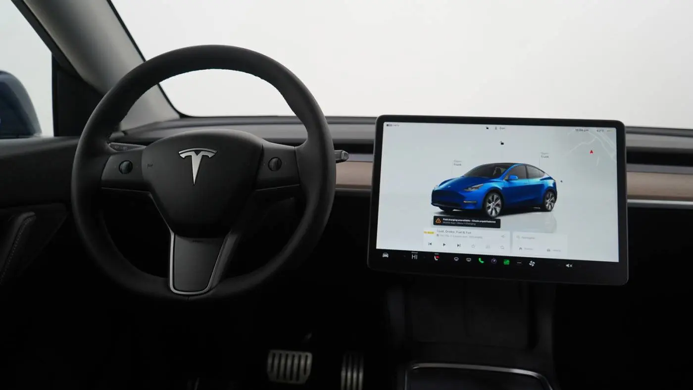 2022 Tesla Model Y 7SAYGDEF8NF454558
