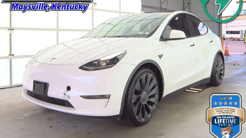 2022 Tesla Model Y 7SAYGDEF5NF367409