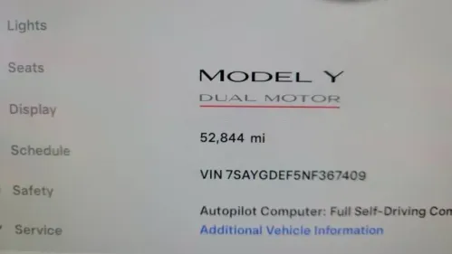2022 Tesla Model Y 7SAYGDEF5NF367409