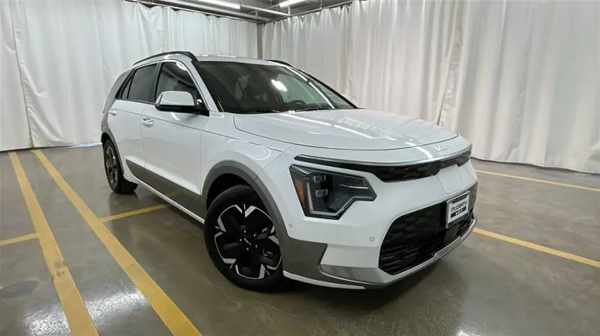 2023 Kia NIRO EV KNDCT3L17P5075950