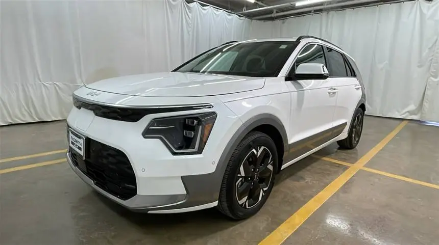 2023 Kia NIRO EV KNDCT3L17P5075950