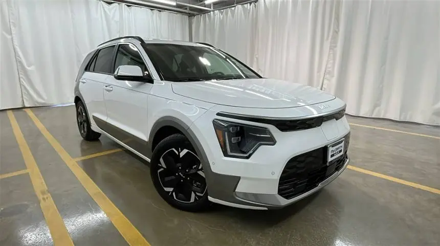 2023 Kia NIRO EV KNDCT3L17P5075950