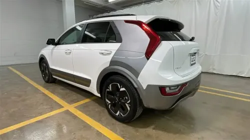 2023 Kia NIRO EV KNDCT3L17P5075950