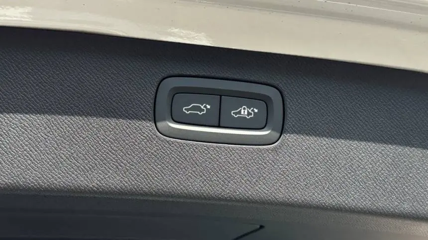 2025 Volvo XC90 YV4H60PG0S1371979