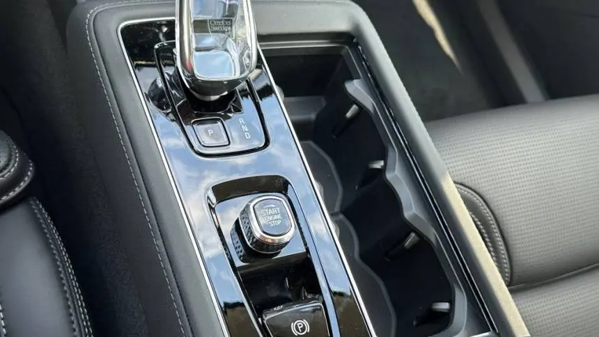 2025 Volvo XC90 YV4H60PG0S1371979