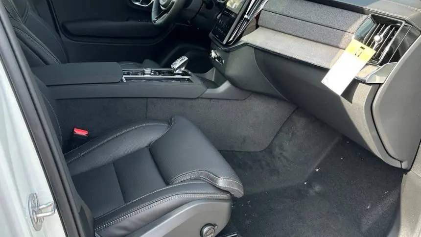 2025 Volvo XC90 YV4H60PG0S1371979