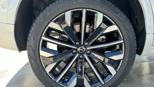2025 Volvo XC90 YV4H60PB8S1351449