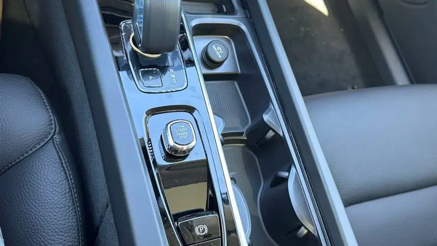 2025 Volvo XC60 YV4H60RC3S1198517