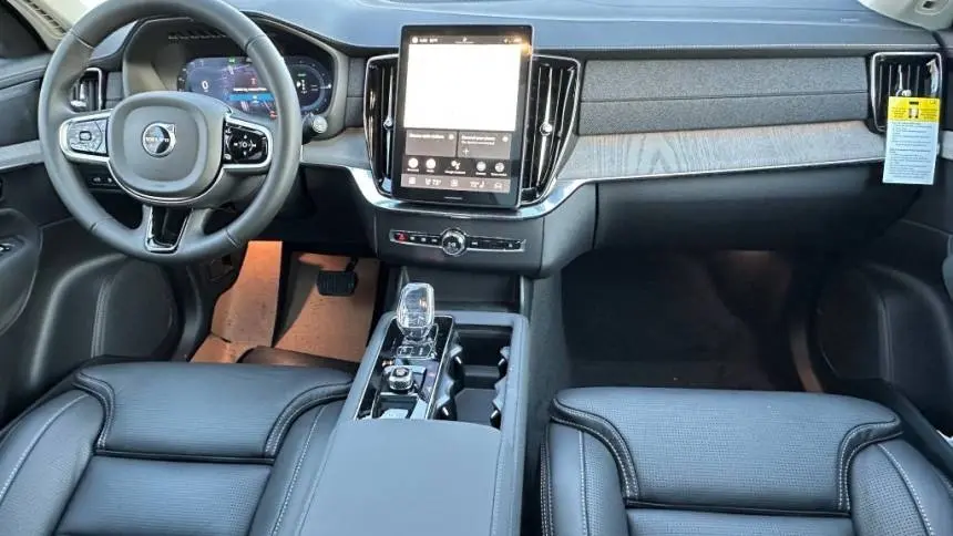 2025 Volvo XC90 YV4H60PG6S1358010