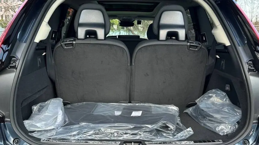 2025 Volvo XC90 YV4H60PB3S1371995