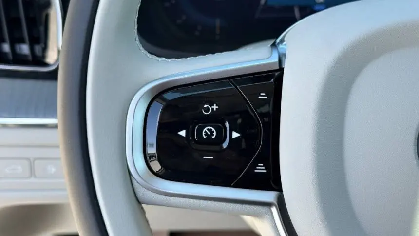 2025 Volvo XC60 YV4H60RCXS1197977