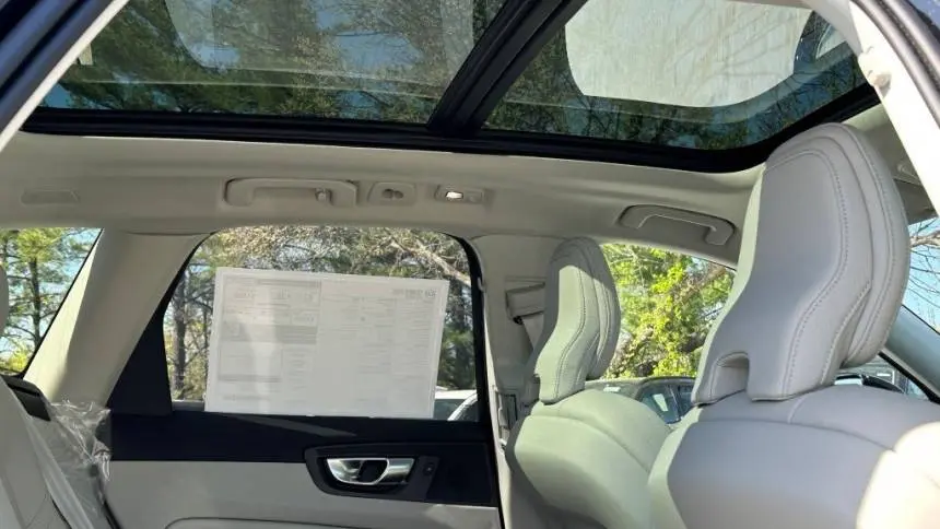 2025 Volvo XC60 YV4H60RCXS1197977