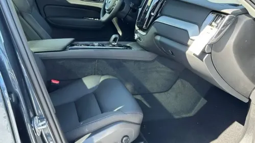 2025 Volvo XC60 YV4H60RC3S1198517