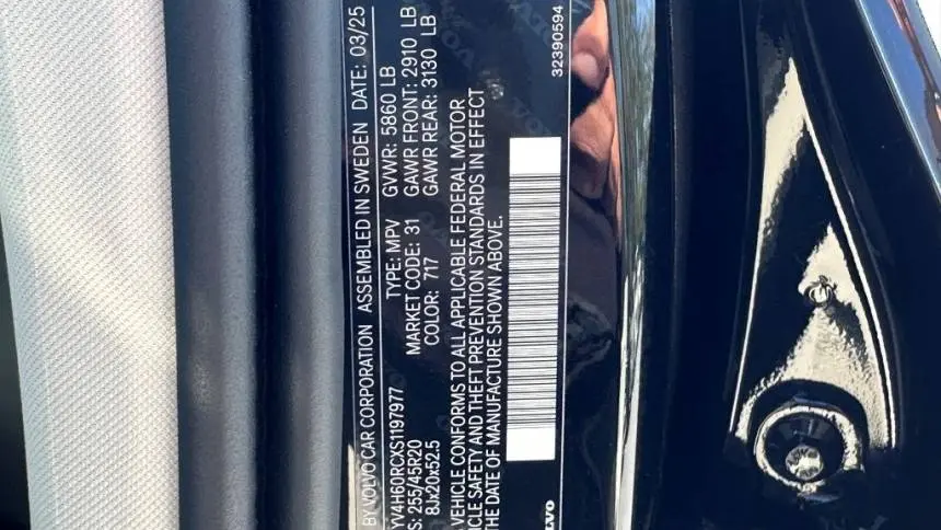 2025 Volvo XC60 YV4H60RCXS1197977