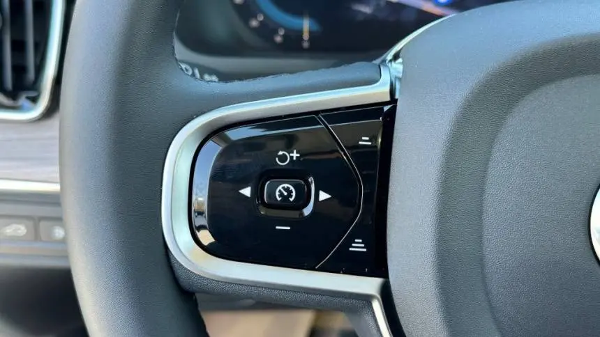 2025 Volvo XC90 YV4H60PB2S1376783