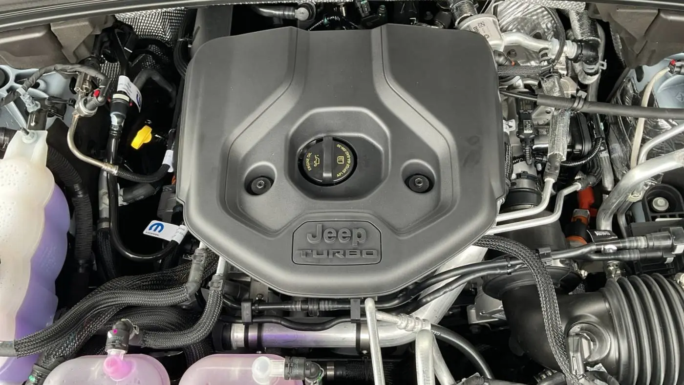 2025 Jeep Grand Cherokee 1C4RJYB61S8690592