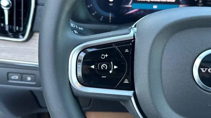 2025 Volvo XC90 YV4H60PB1S1378010
