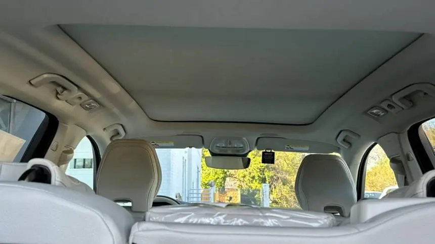 2025 Volvo XC60 YV4H60RC0S1191623
