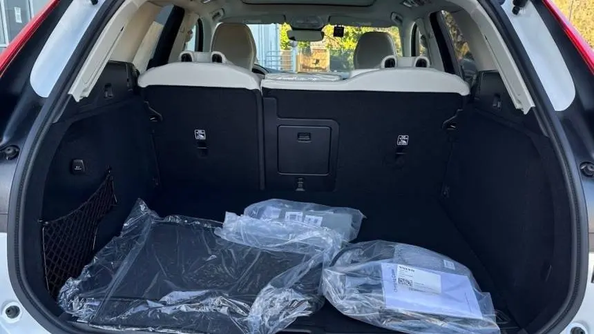 2025 Volvo XC60 YV4H60RC0S1191623