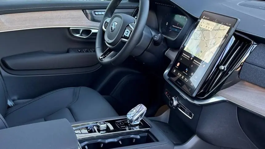 2025 Volvo XC90 YV4H60PB1S1378010