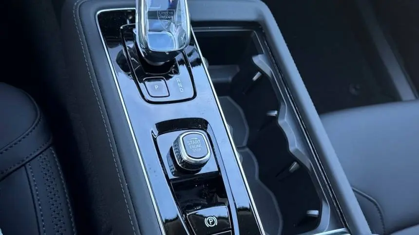 2025 Volvo XC90 YV4H60PB1S1378010