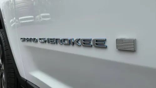 2025 Jeep Grand Cherokee 1C4RJYB61S8690592