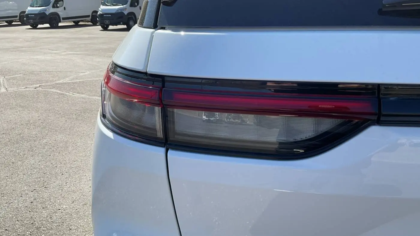 2025 Jeep Grand Cherokee 1C4RJYB66S8690586