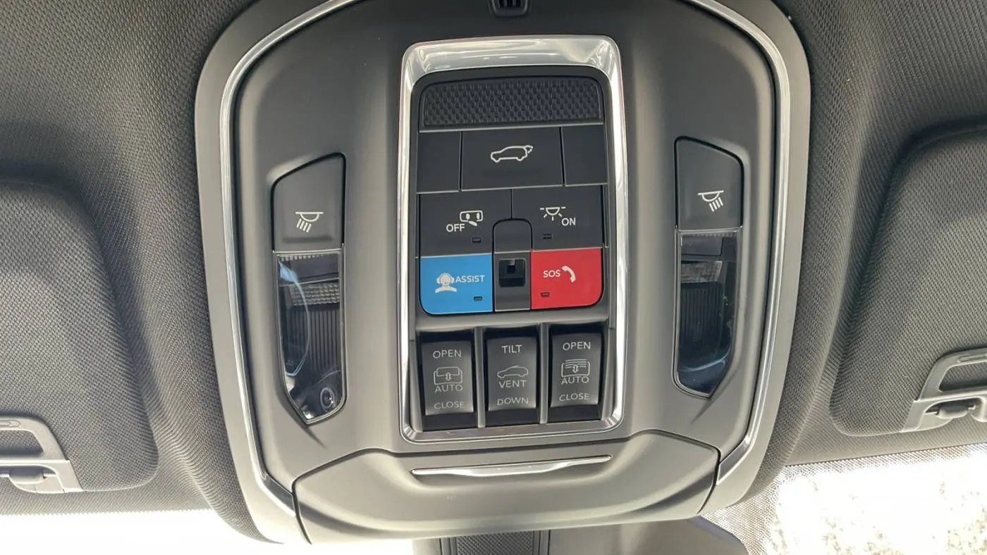 2025 Jeep Grand Cherokee 1C4RJYB66S8690586