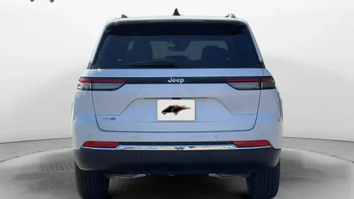 2025 Jeep Grand Cherokee 1C4RJYB66S8690586
