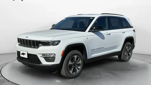 2025 Jeep Grand Cherokee 1C4RJYB66S8690586