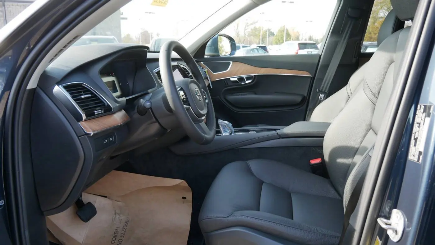 2025 Volvo XC90 YV4H60PE9S1320401