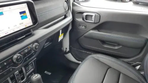 2025 Jeep Wrangler 1C4RJXR61SW565393