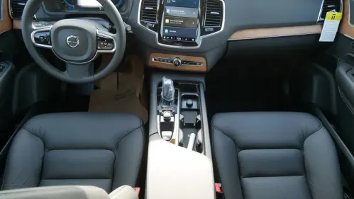 2025 Volvo XC90 YV4H60PE9S1320401