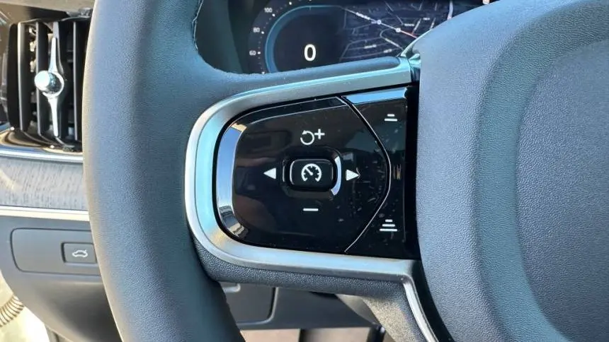 2025 Volvo XC90 YV4H60PG9S1361581