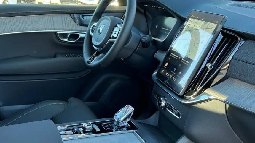 2025 Volvo XC90 YV4H60PG9S1361581