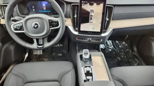 2025 Volvo XC90 YV4H60PB1S1375415