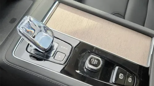 2025 Volvo XC90 YV4H60PB1S1375415