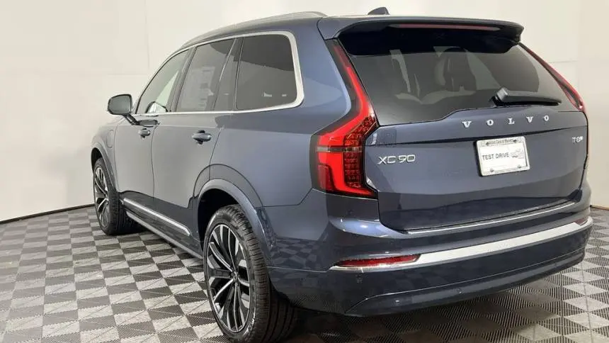 2025 Volvo XC90 YV4H60PB9S1380619