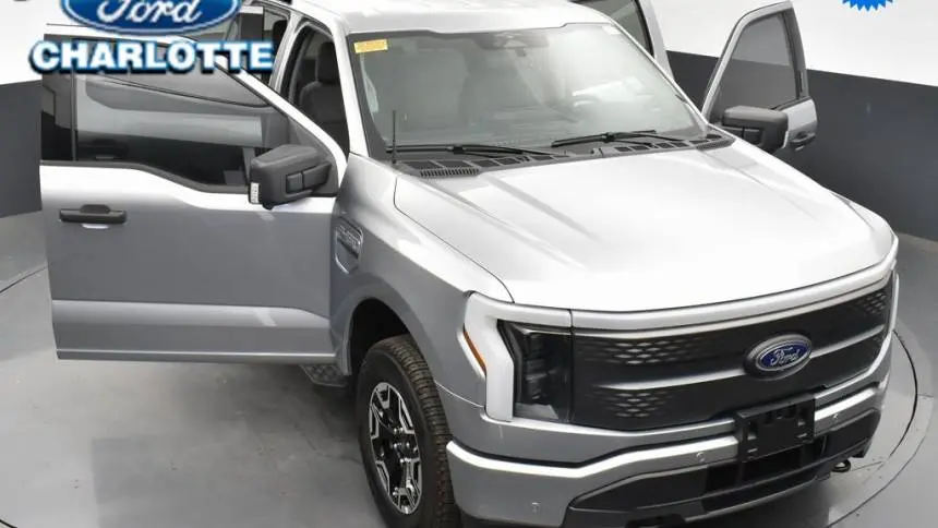 2023 Ford F-150 Lightning 1FTVW1EL7PWG38833