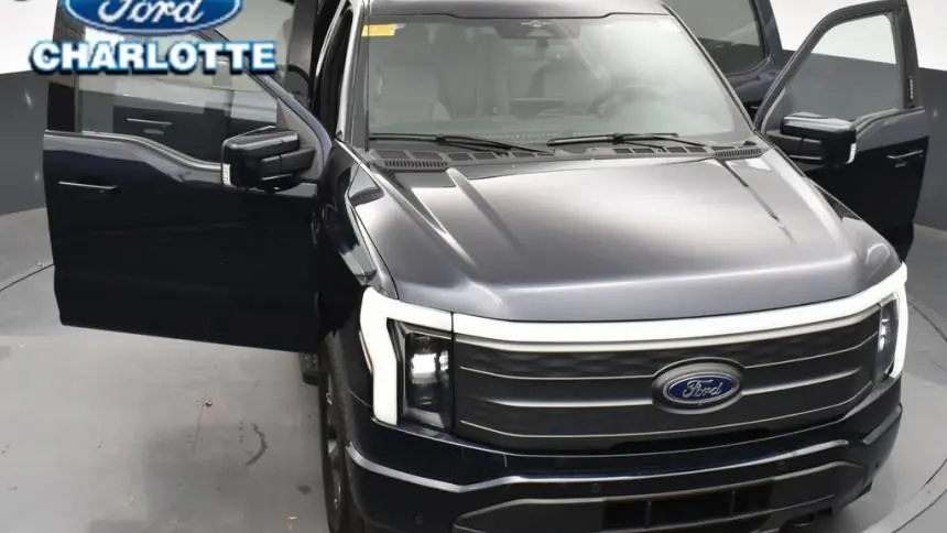 2023 Ford F-150 Lightning 1FTVW1EV0PWG17887