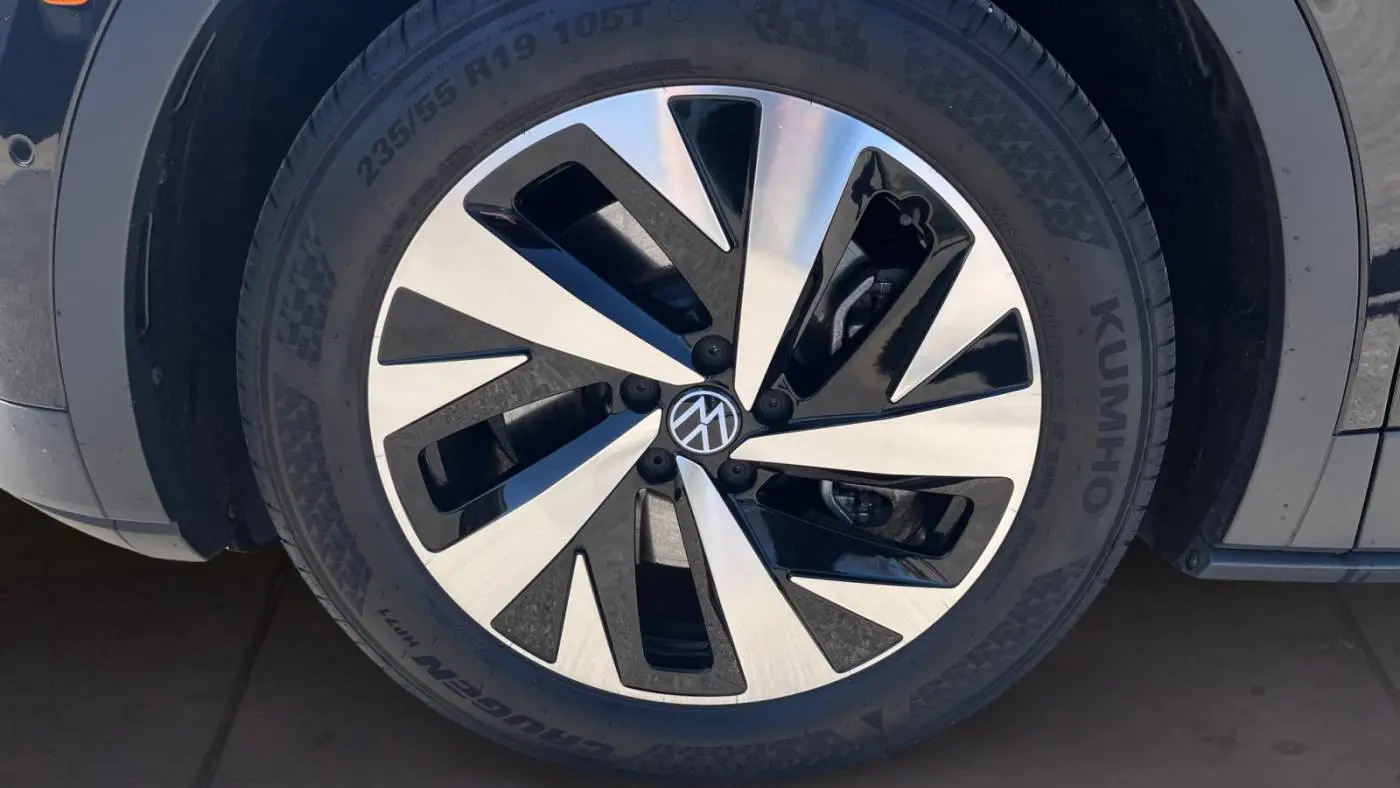 2023 Volkswagen ID.4 1V2CMPE86PC025419