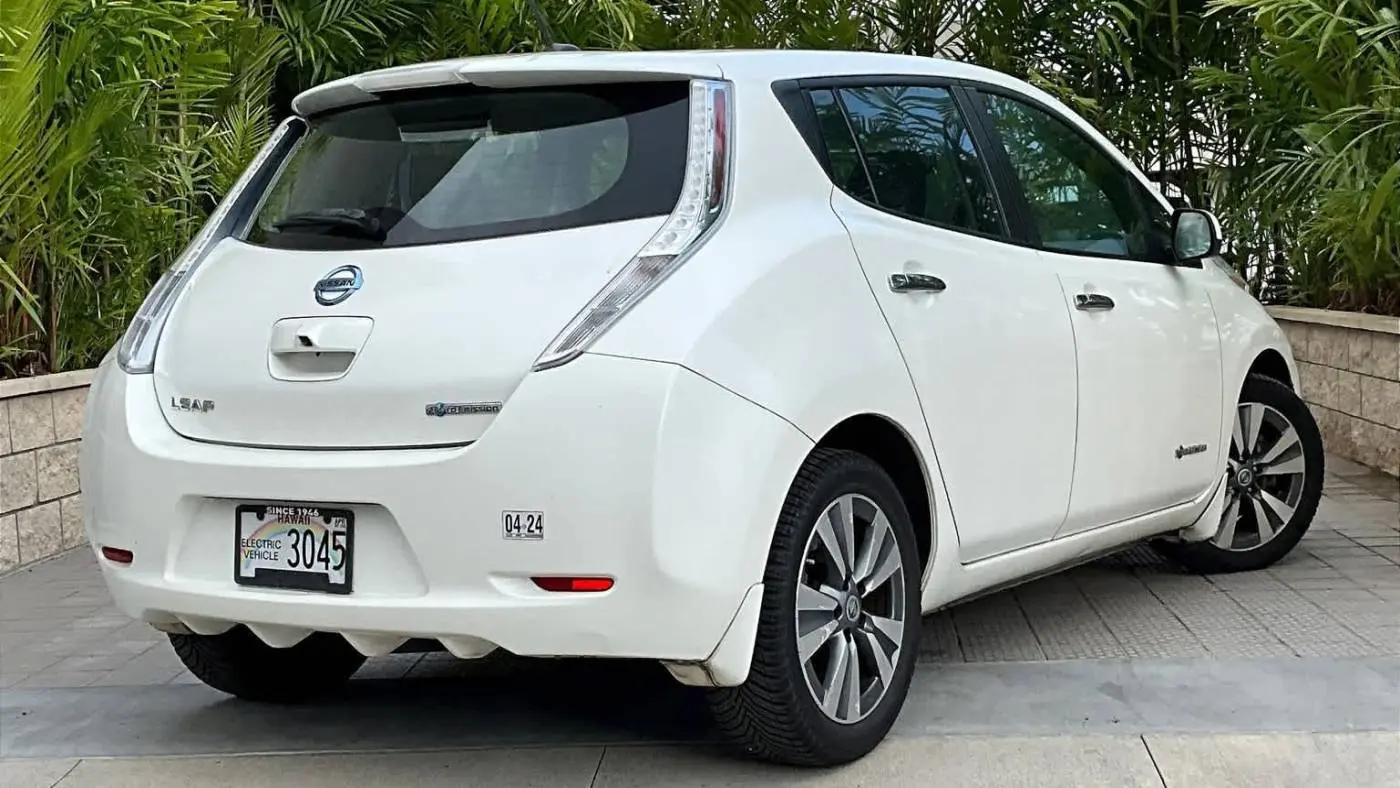 2013 Nissan LEAF 1N4AZ0CP2DC402020