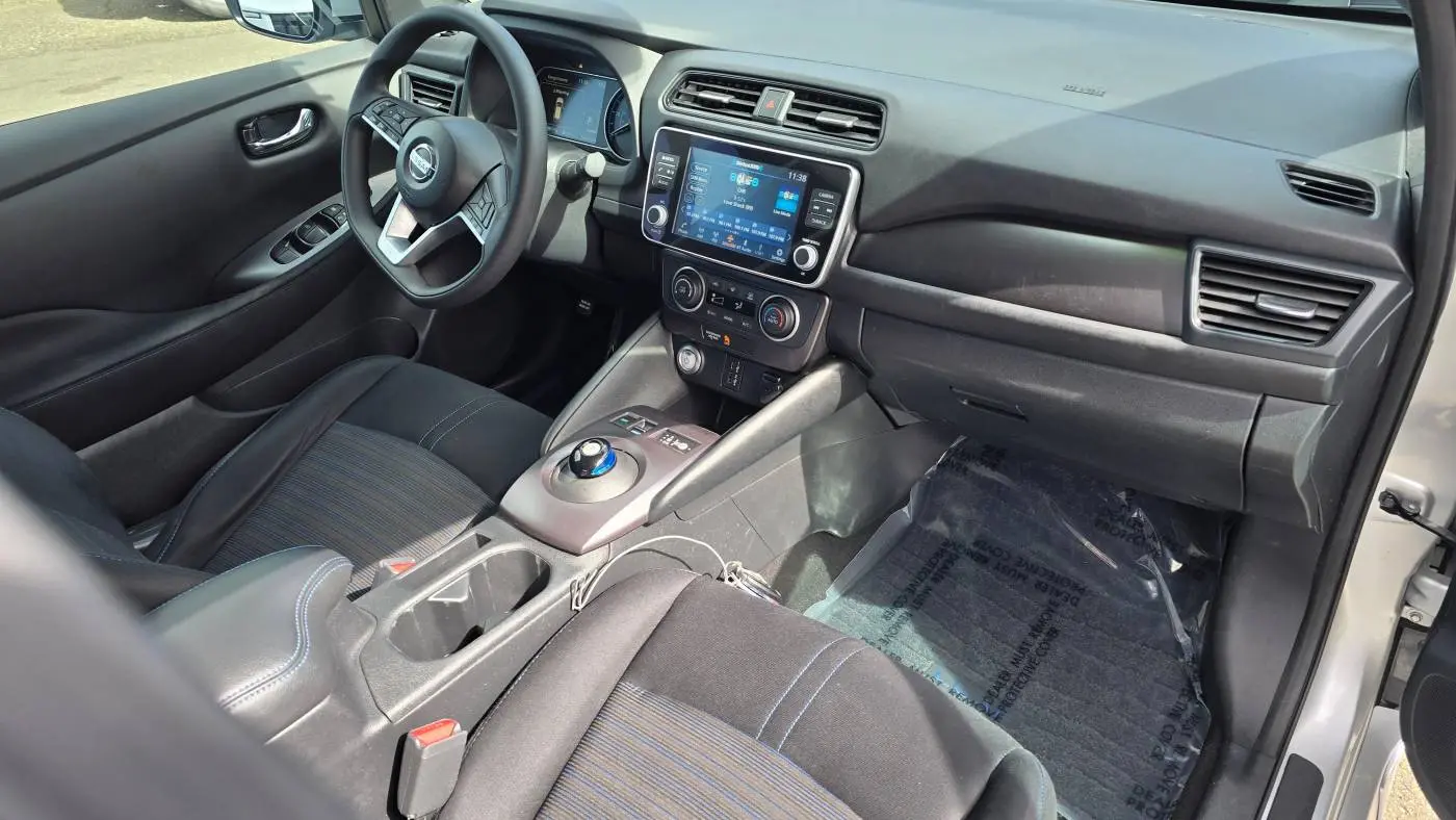 2022 Nissan LEAF 1N4AZ1BV7NC555662
