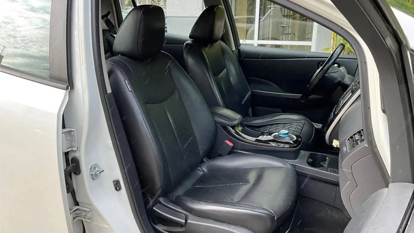 2013 Nissan LEAF 1N4AZ0CP2DC402020