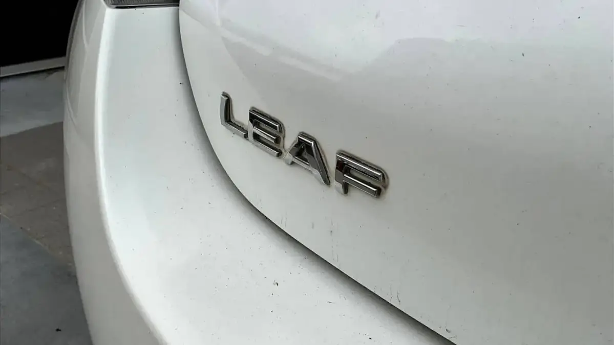 2013 Nissan LEAF - Images - 7