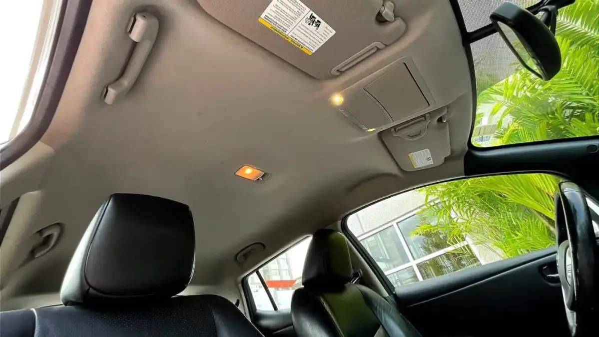 2013 Nissan LEAF - Images - 30